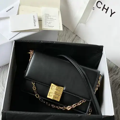 Givenchy Bag 2203RF0023