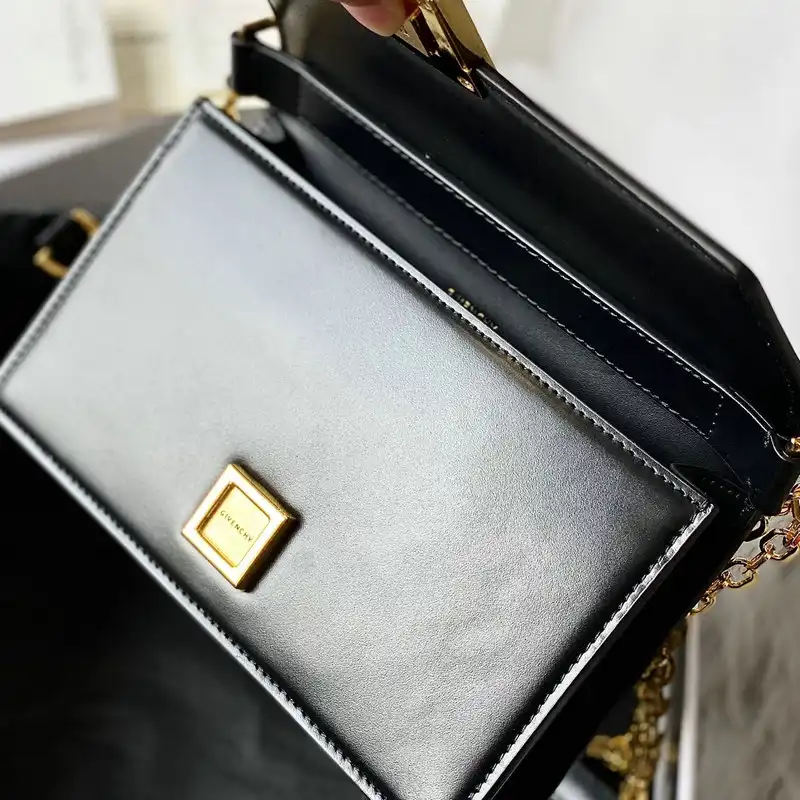 Givenchy Bag 2203RF0023