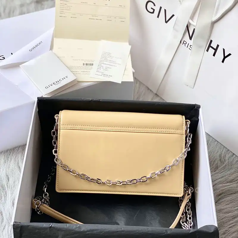 Givenchy Bag 2203RF0028