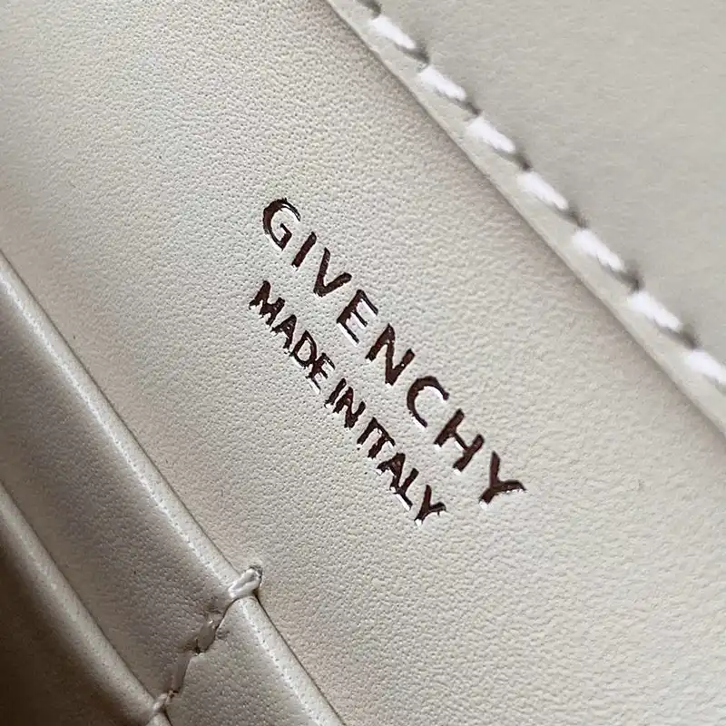 Givenchy Bag 2203RF0029