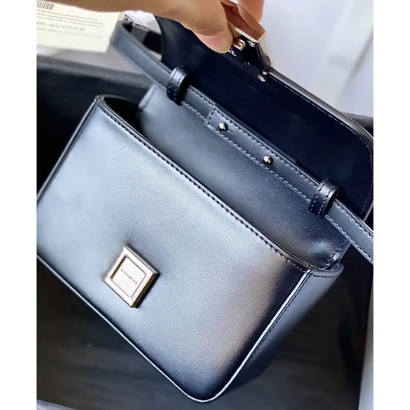 Givenchy Bag 2203RF0031