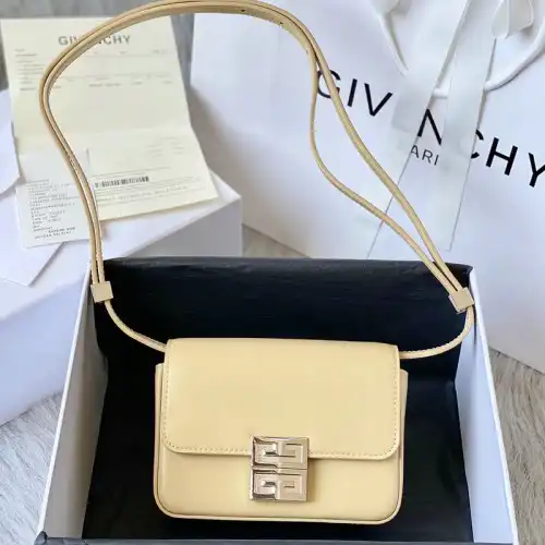 Fashionrep Givenchy Bag 2203RF0034