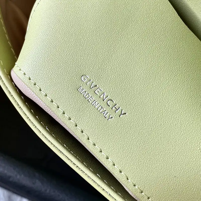 Givenchy Bag 2203RF0035