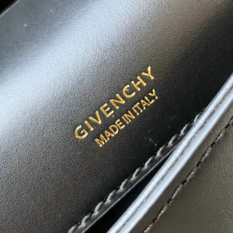 Fashionrepsfam ru Givenchy Bag 2203RF0039