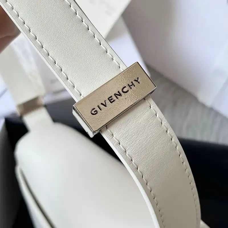 Givenchy Bag 2203RF0041