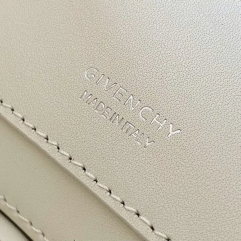 Givenchy Bag 2203RF0041