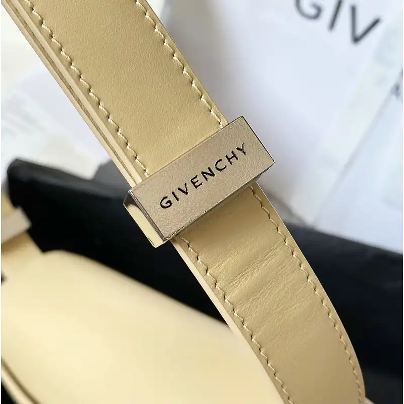 Givenchy Bag 2203RF0042