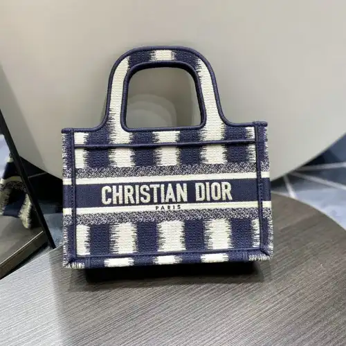 Dio Bag 2203RF0061