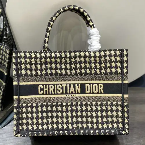 Dio Bag 2203RF0076