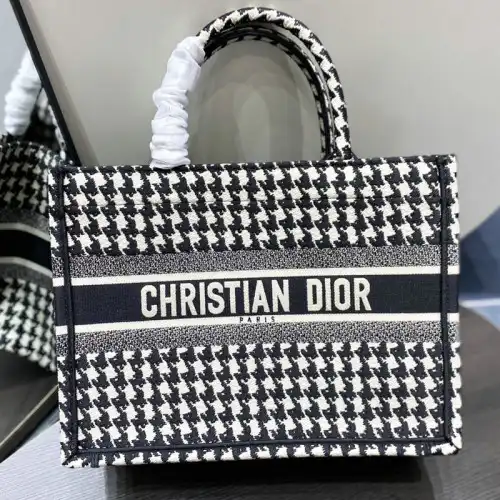 Dio Bag 2203RF0077