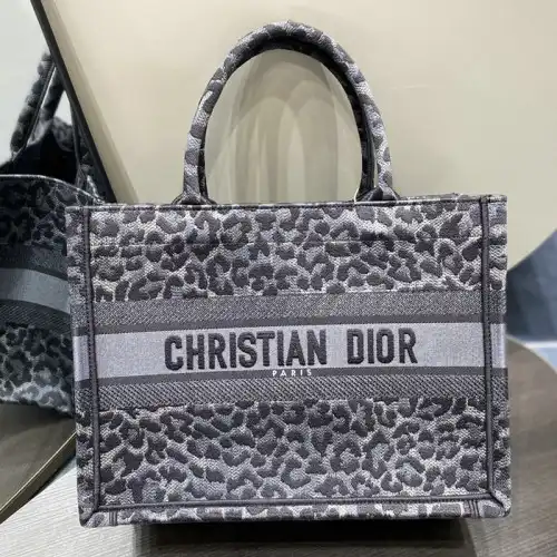 Dio Bag 2203RF0078