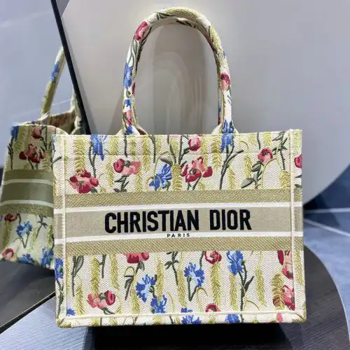 Dio Bag 2203RF0085