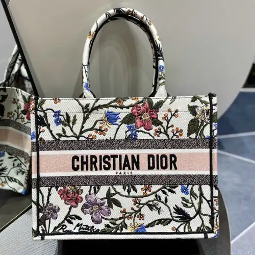 Dio Bag 2203RF0086