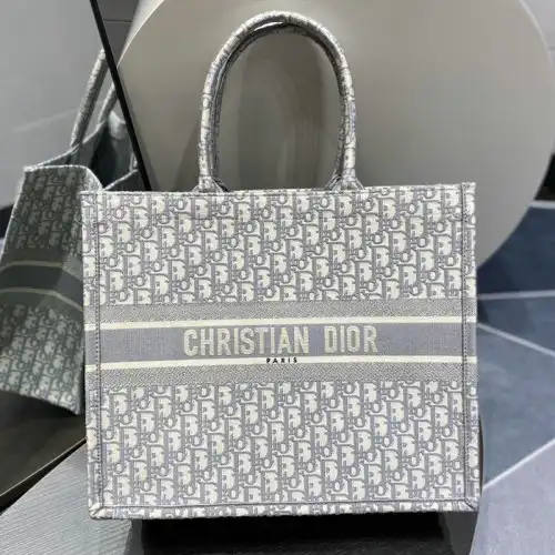 Dio Bag 2203RF0090