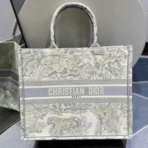 Dio Bag 2203RF0096