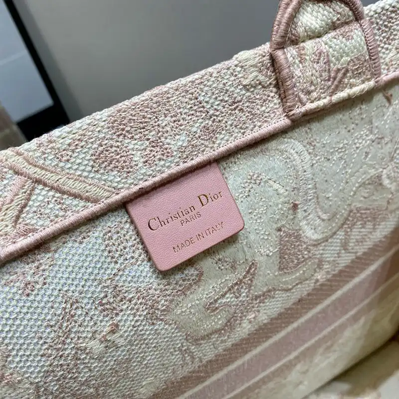 Dio Bag 2203RF0098