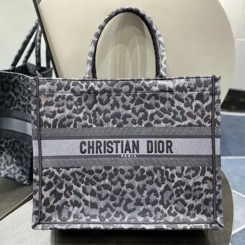 Dio Bag 2203RF0105