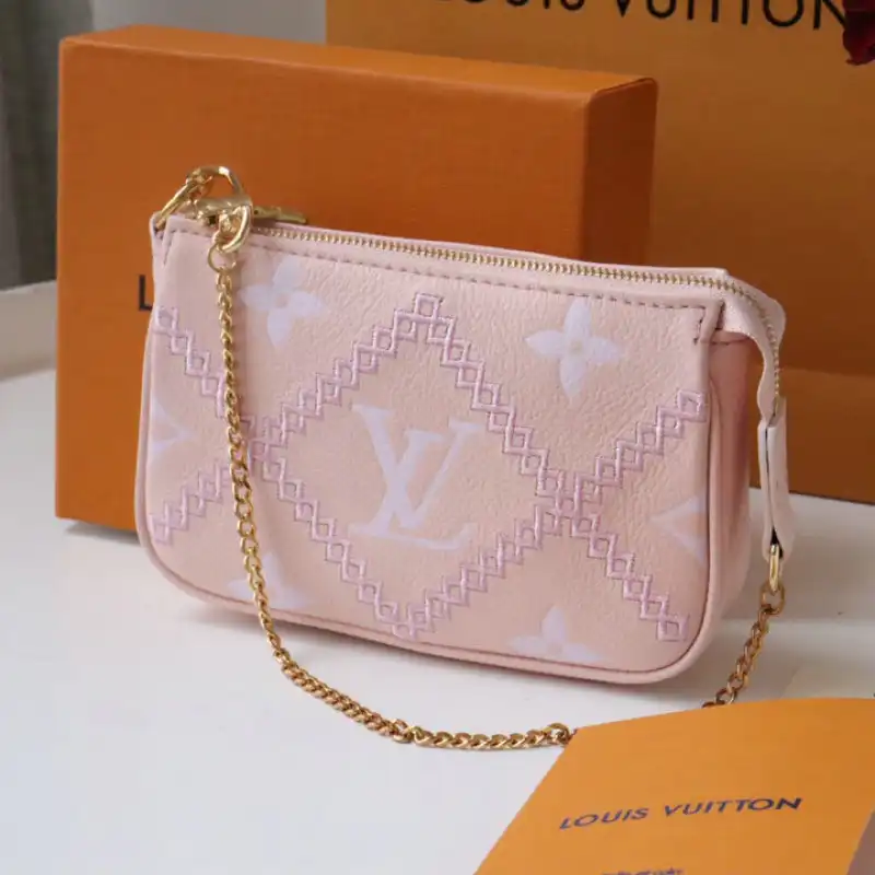 LV Bag 2204DJ0002