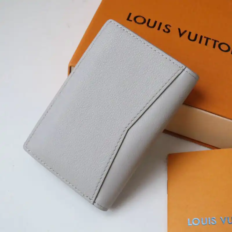 FASH LOUIS VUITTON Bag 2204DJ0008