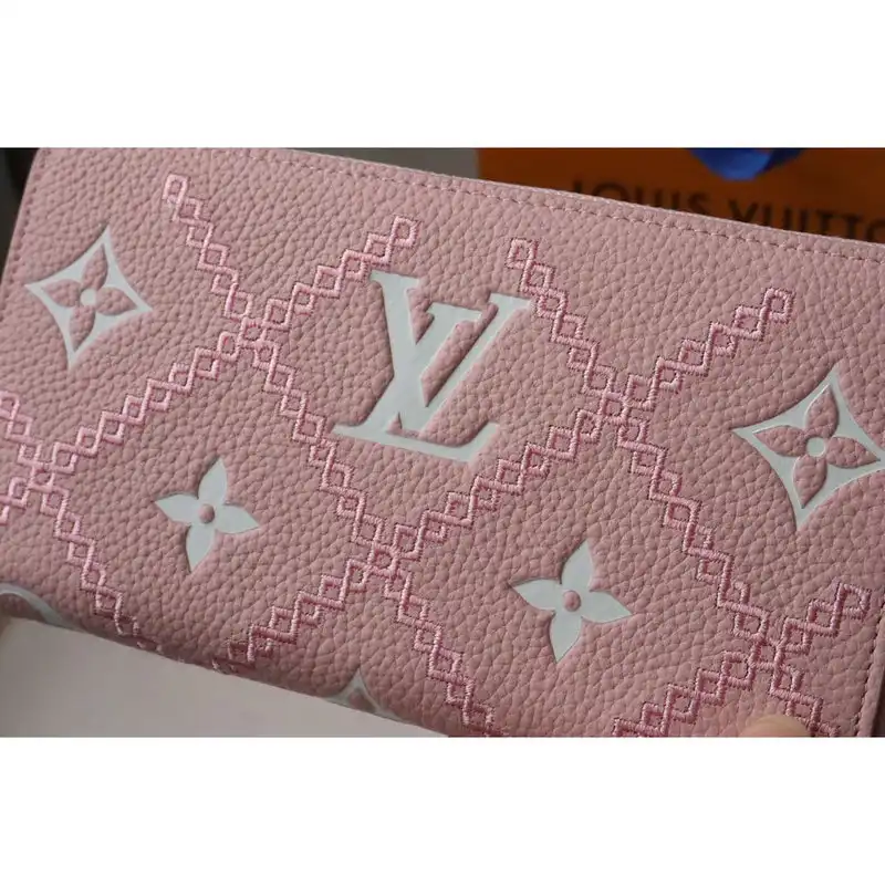 LV Bag 2204DJ0019