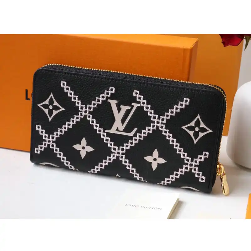 LV Bag 2204DJ0021