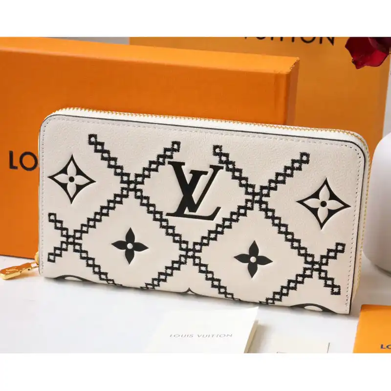 LV Bag 2204DJ0022