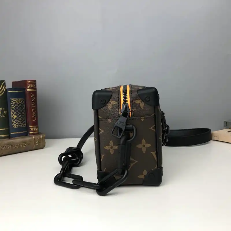 LV Bag 2204DJ0024