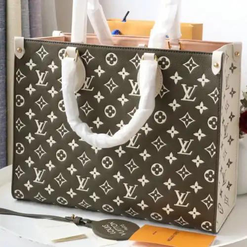 LV Bag 2204DJ0033