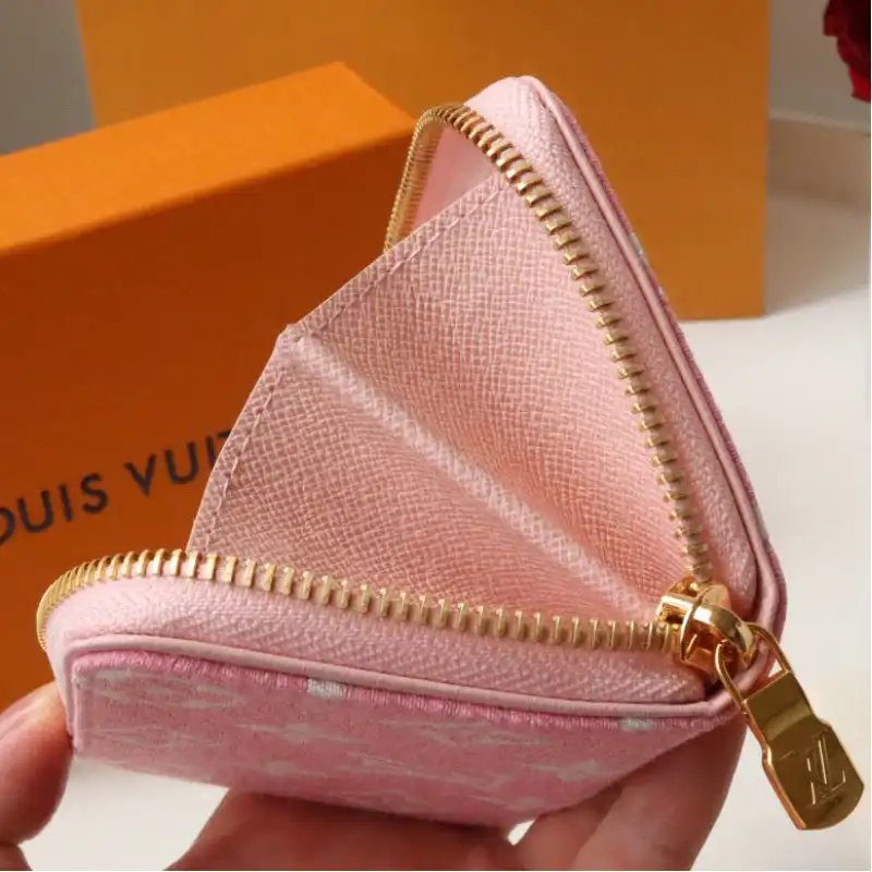 LV Bag 2204DJ0034