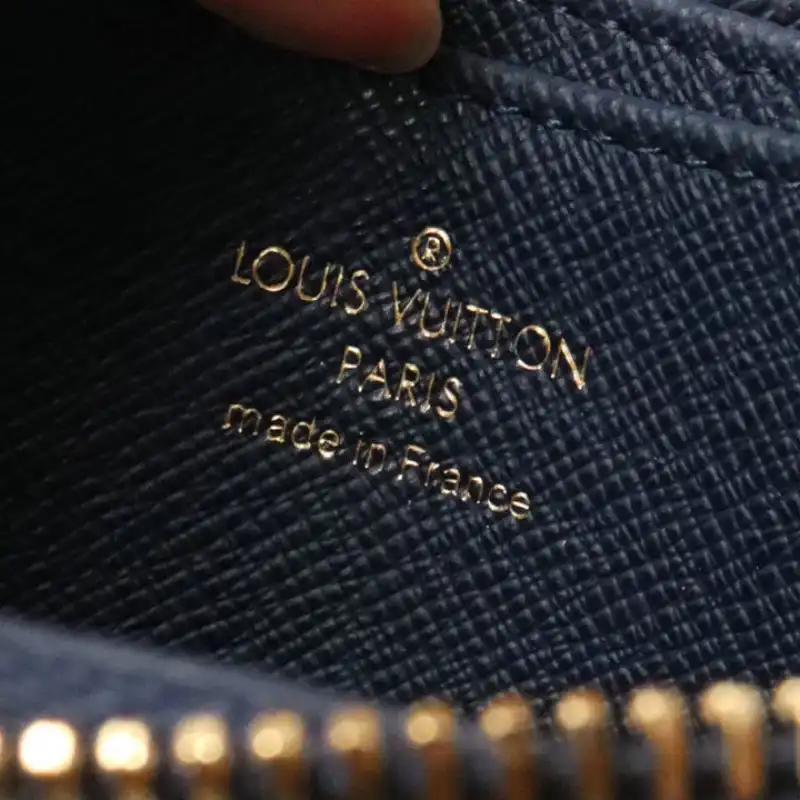 LV Bag 2204DJ0035