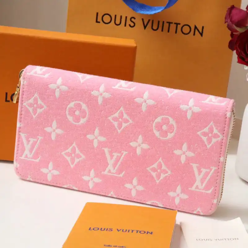 LV Bag 2204DJ0036