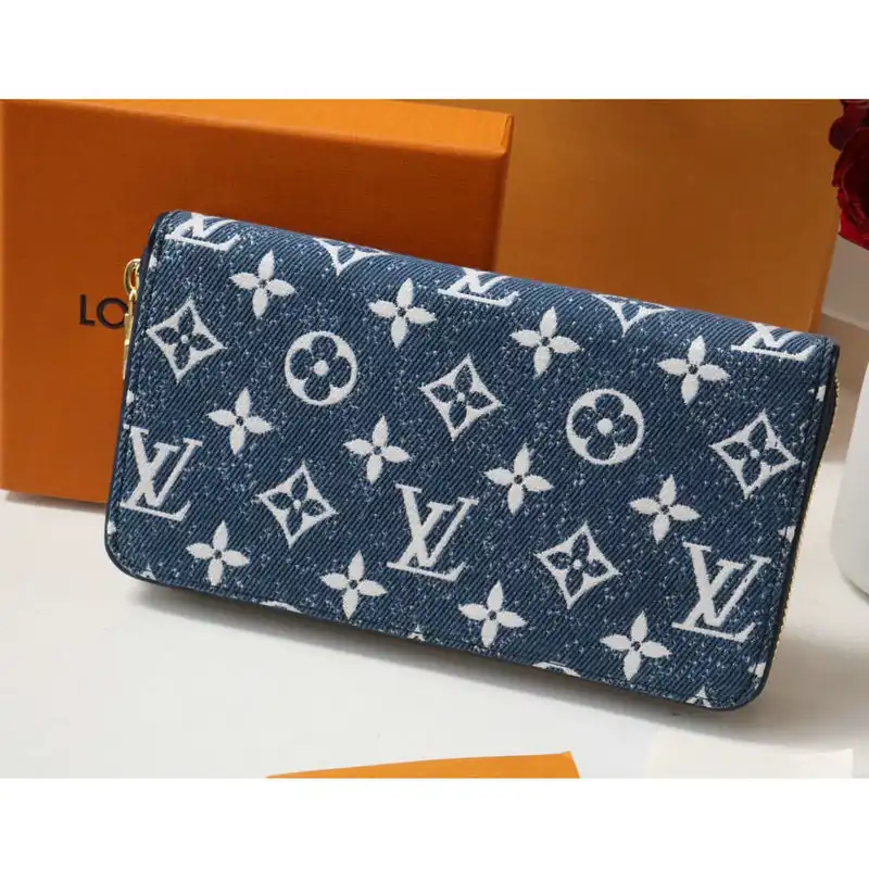 LV Bag 2204DJ0037