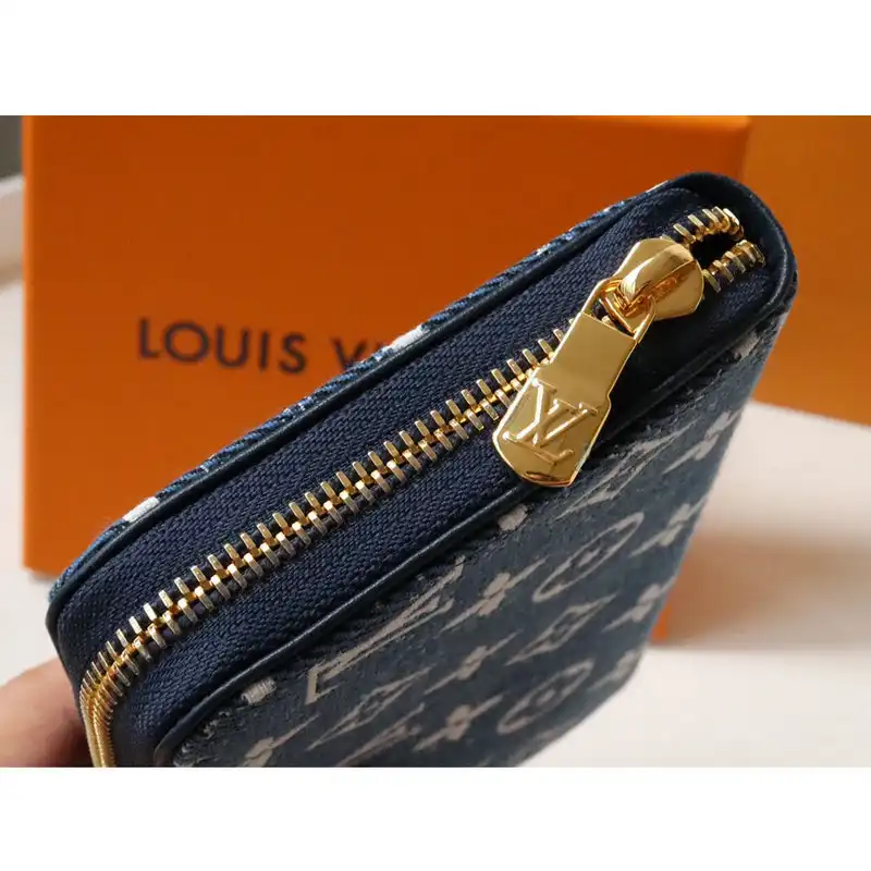 LV Bag 2204DJ0037