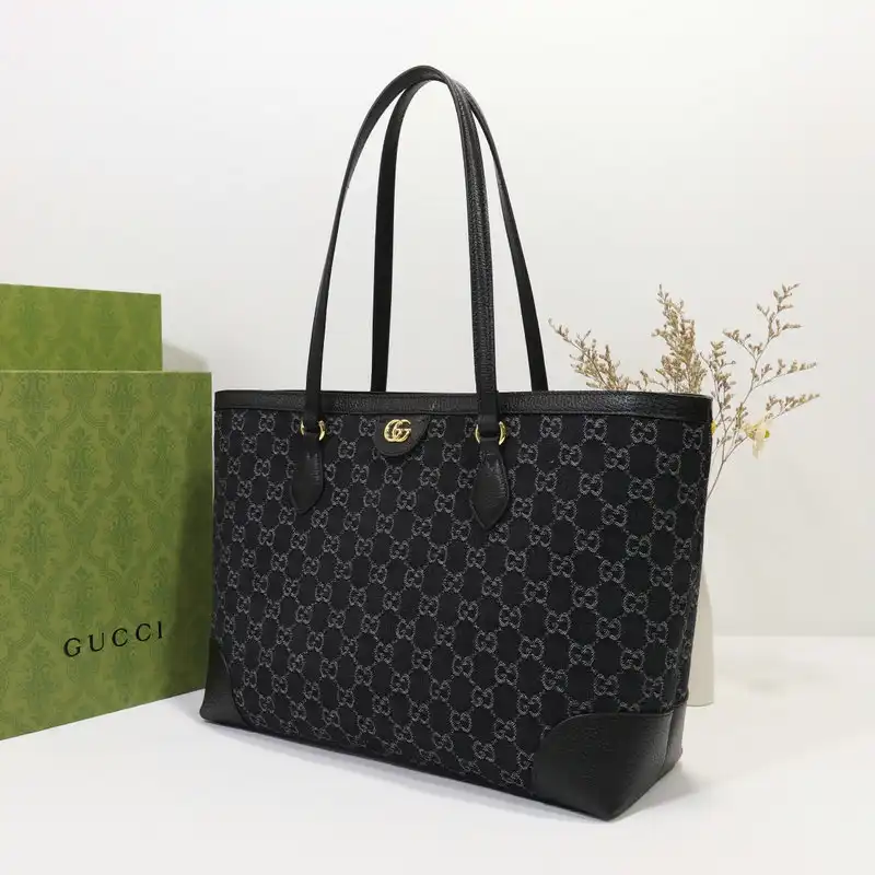 Gucci Bag 2204DJ0044