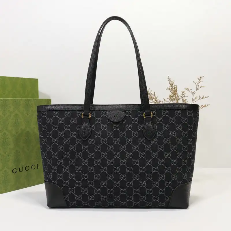 Gucci Bag 2204DJ0044