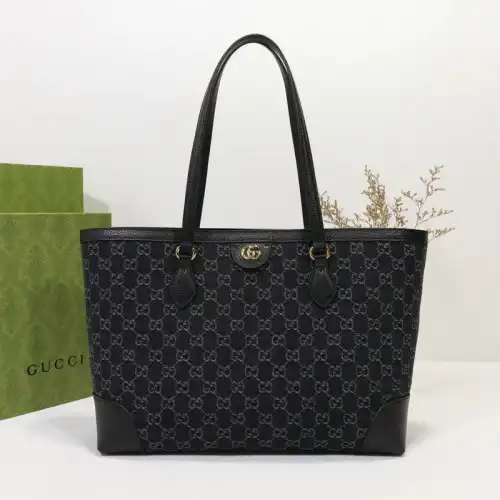 Gucci Bag 2204DJ0044