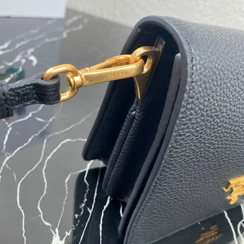 Fashionrepsfam ru Prada Bag 2204DJ0065