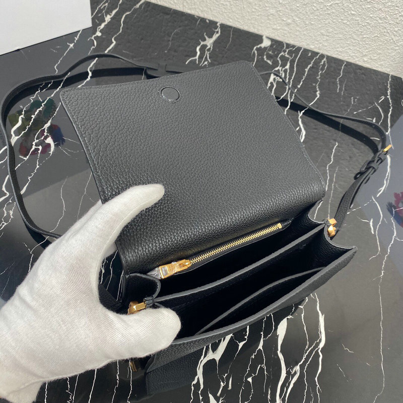 FASH Prada Bag 2204DJ0065