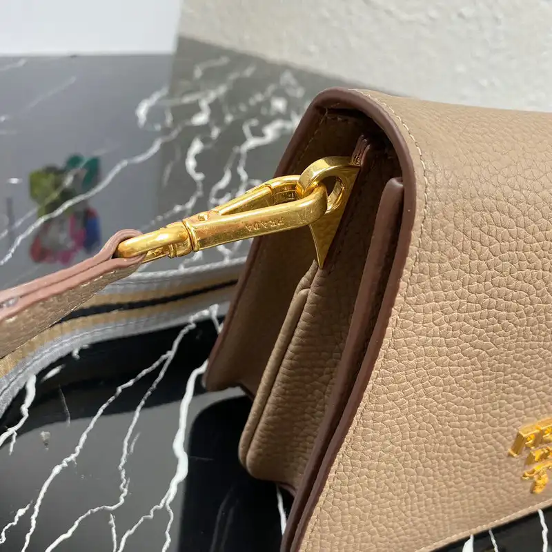 Prada Bag 2204DJ0066