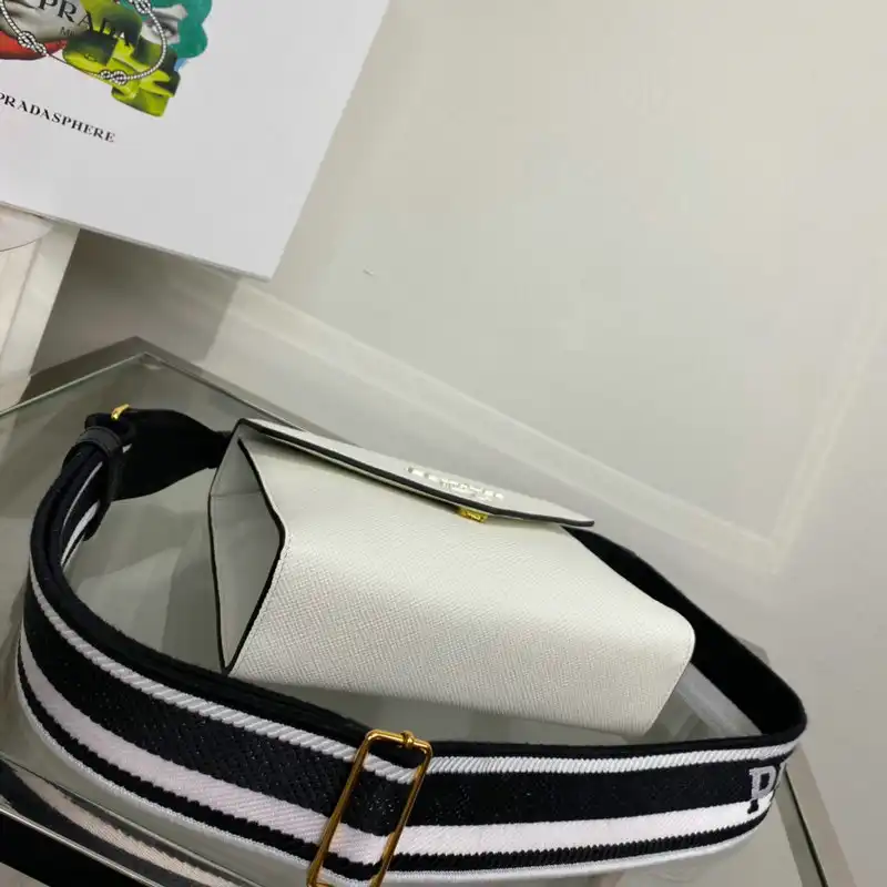 Prada Bag 2204DJ0067