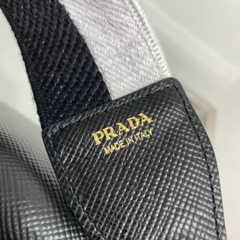 Prada Bag 2204DJ0069