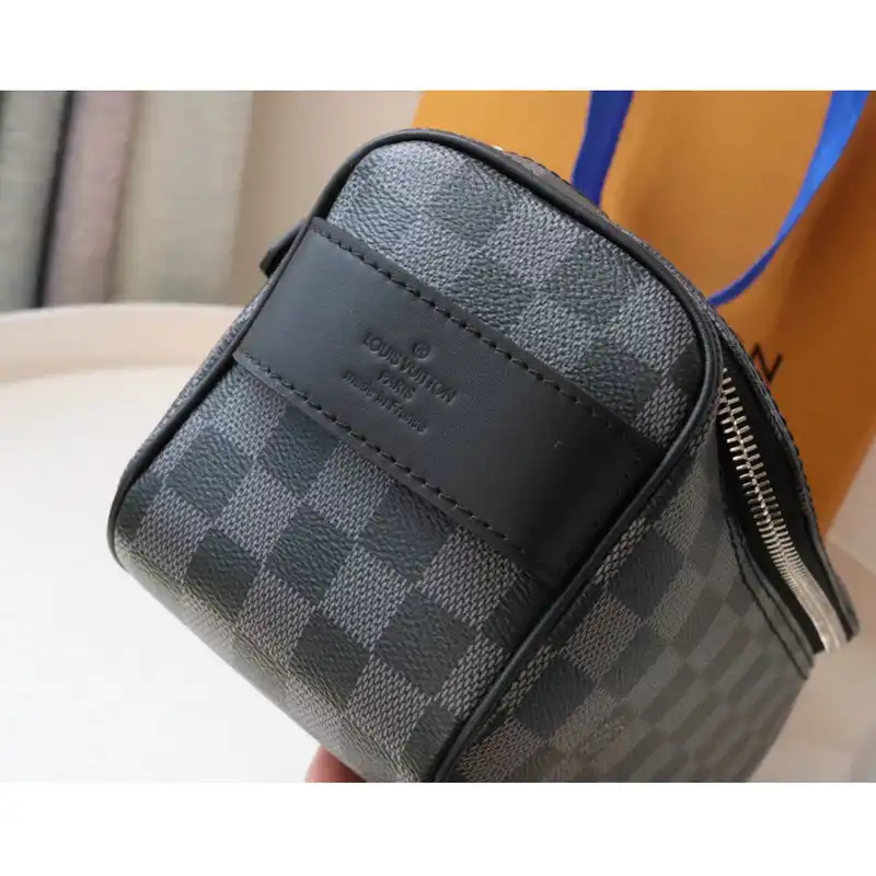 LV Bag 2204DJ0074