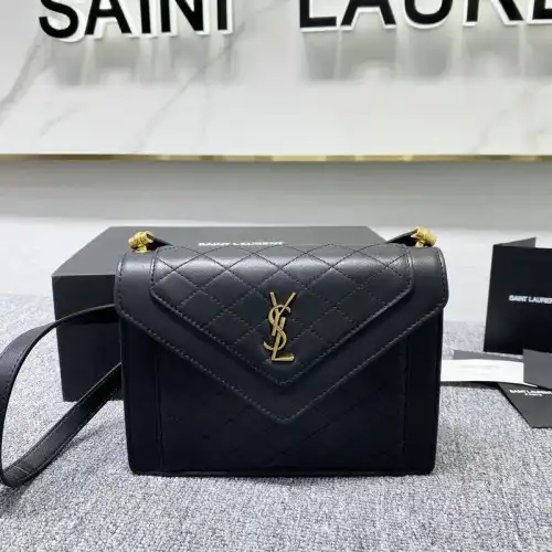 YSL Bag 2204HS0106