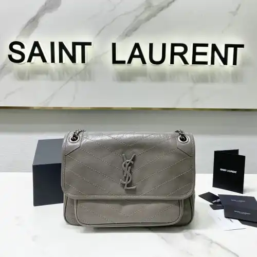 YSL Bag 2204HS0118