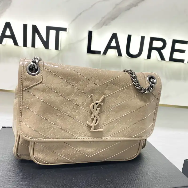 YSL Bag 2204HS0126