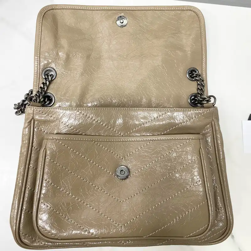 YSL Bag 2204HS0126