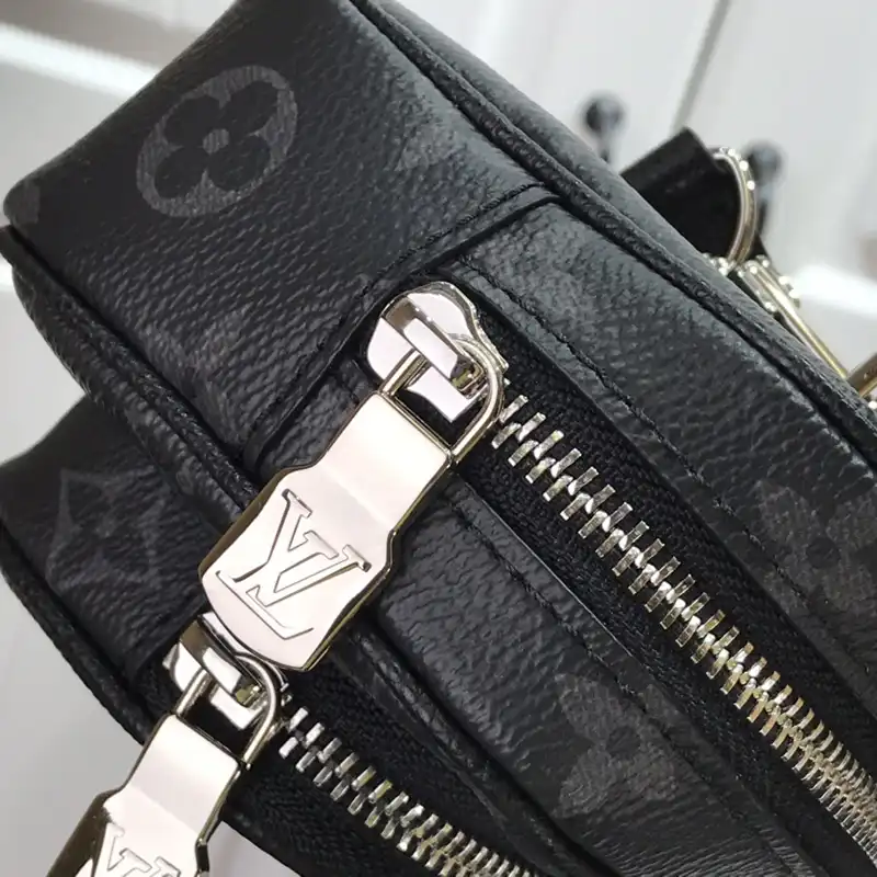 LV Bag 2204HT0002