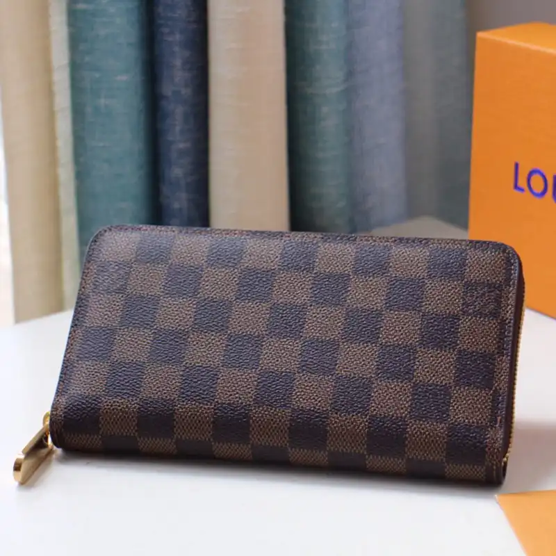 FASH LOUIS VUITTON Bag 2204HT0020