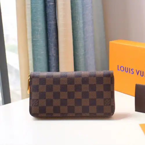 LV Bag 2204HT0020