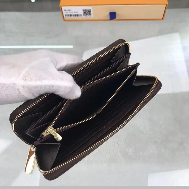 Fashionrepsfam ru LV Bag 2204HT0030